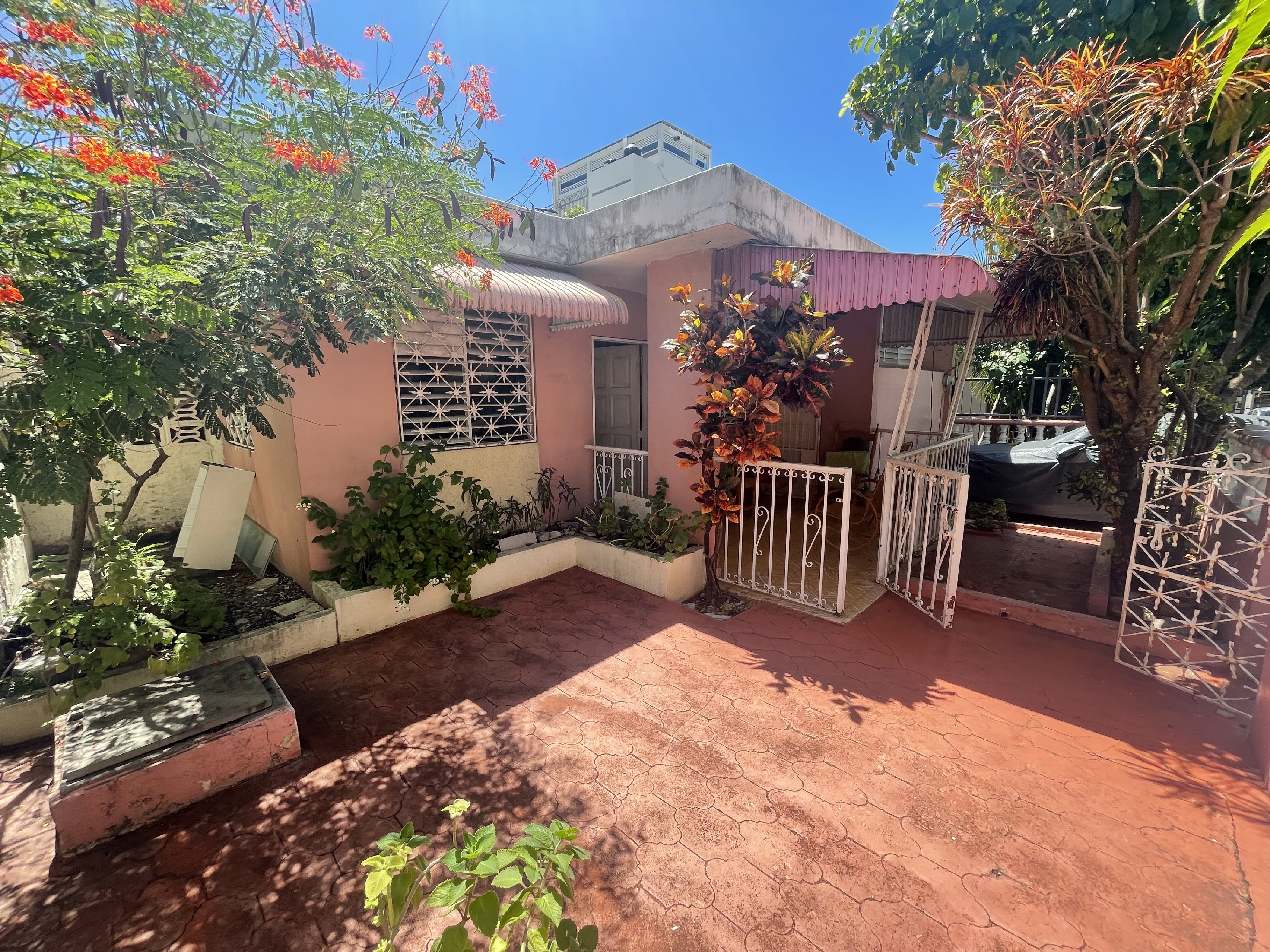 casas - Casa en Venta, Avenida Independencia sector El Cacique, Santo Domingo 