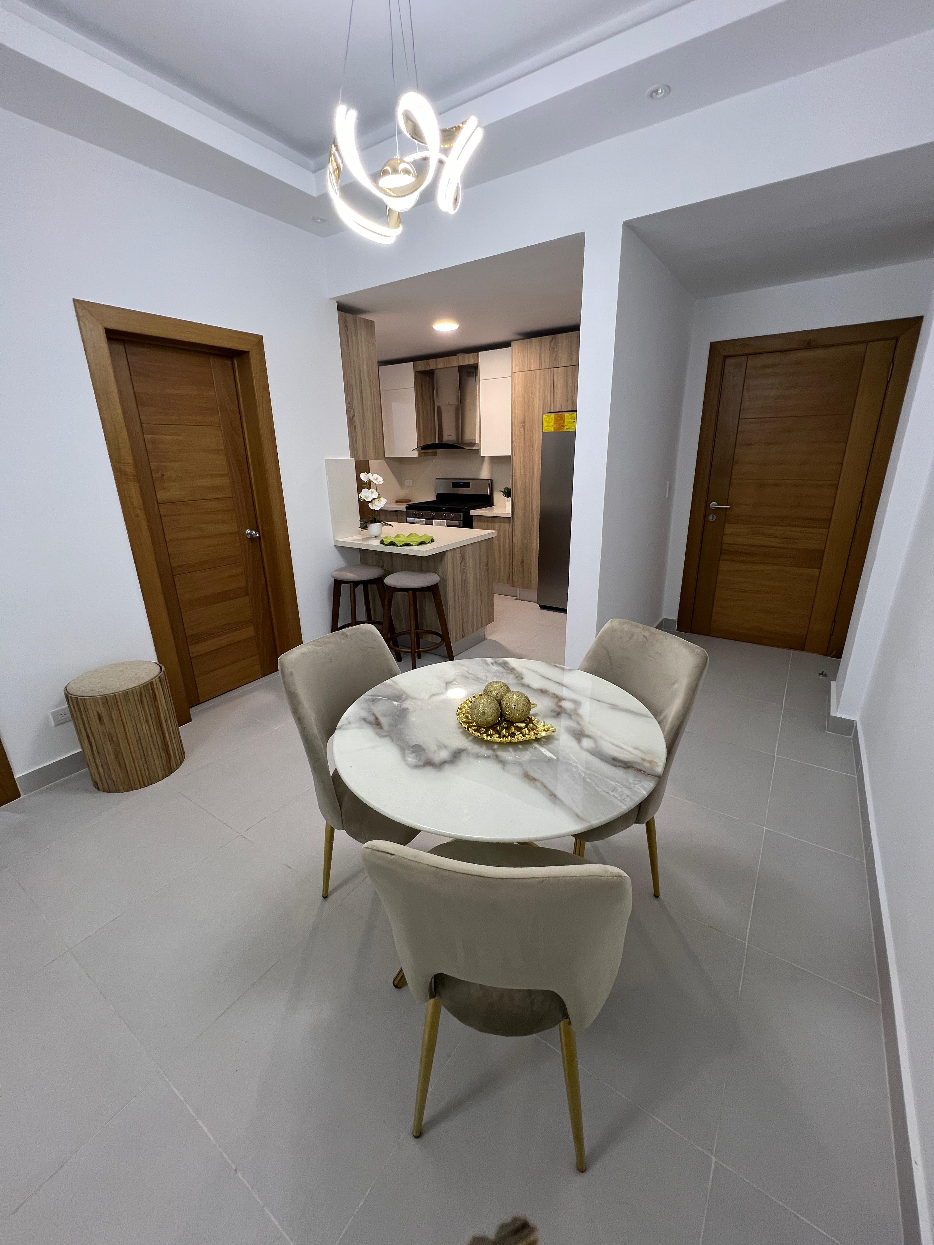 apartamentos - Apartamento Amueblado en Evaristo Morales  3