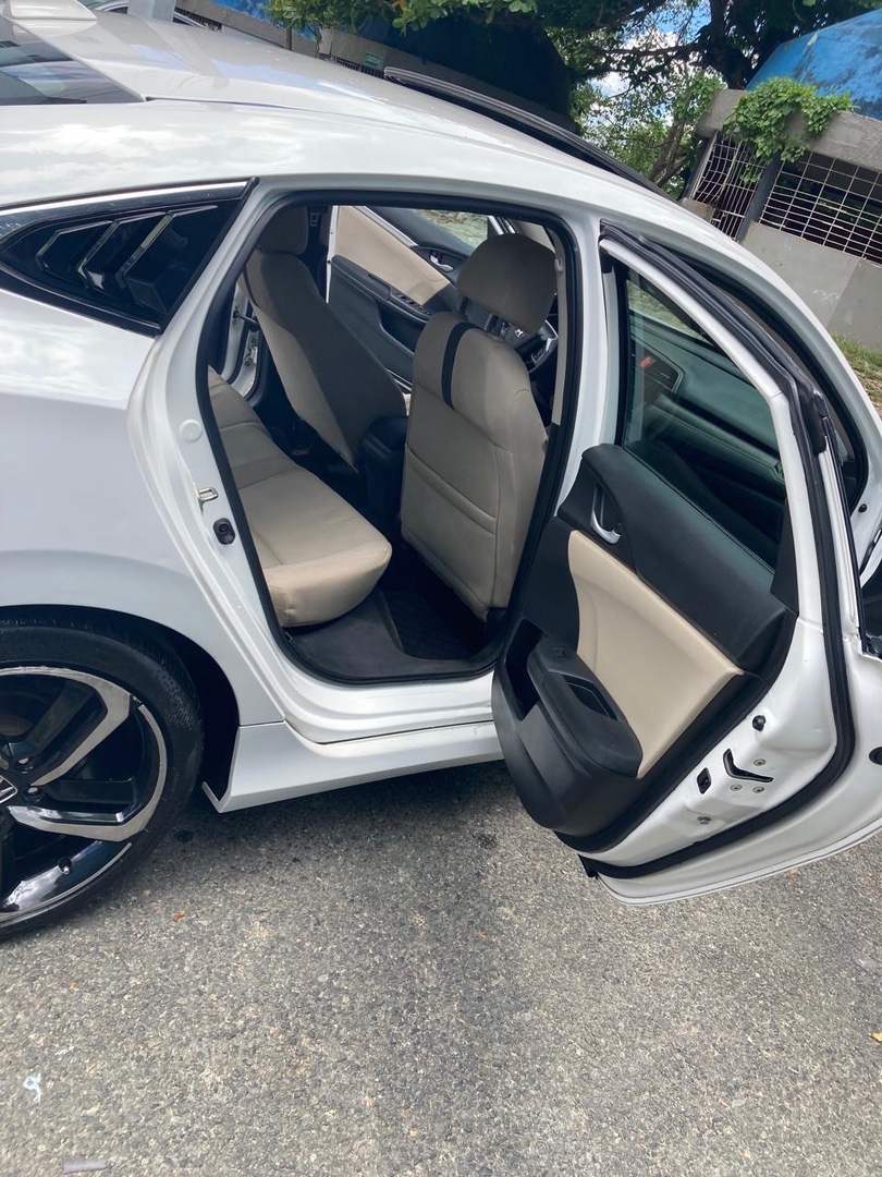 carros - Vendo mi Honda Civic 2016 6