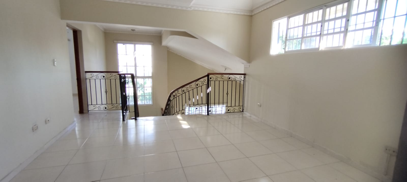 casas - CASA EN VENTA EN AV. HISPANOAMERICANA, SANTIAGO. 6