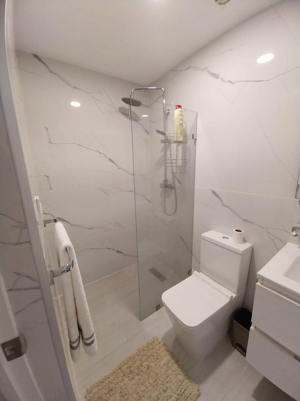 apartamentos - Vendo hermoso apartamento en Urbanizacion Real  6