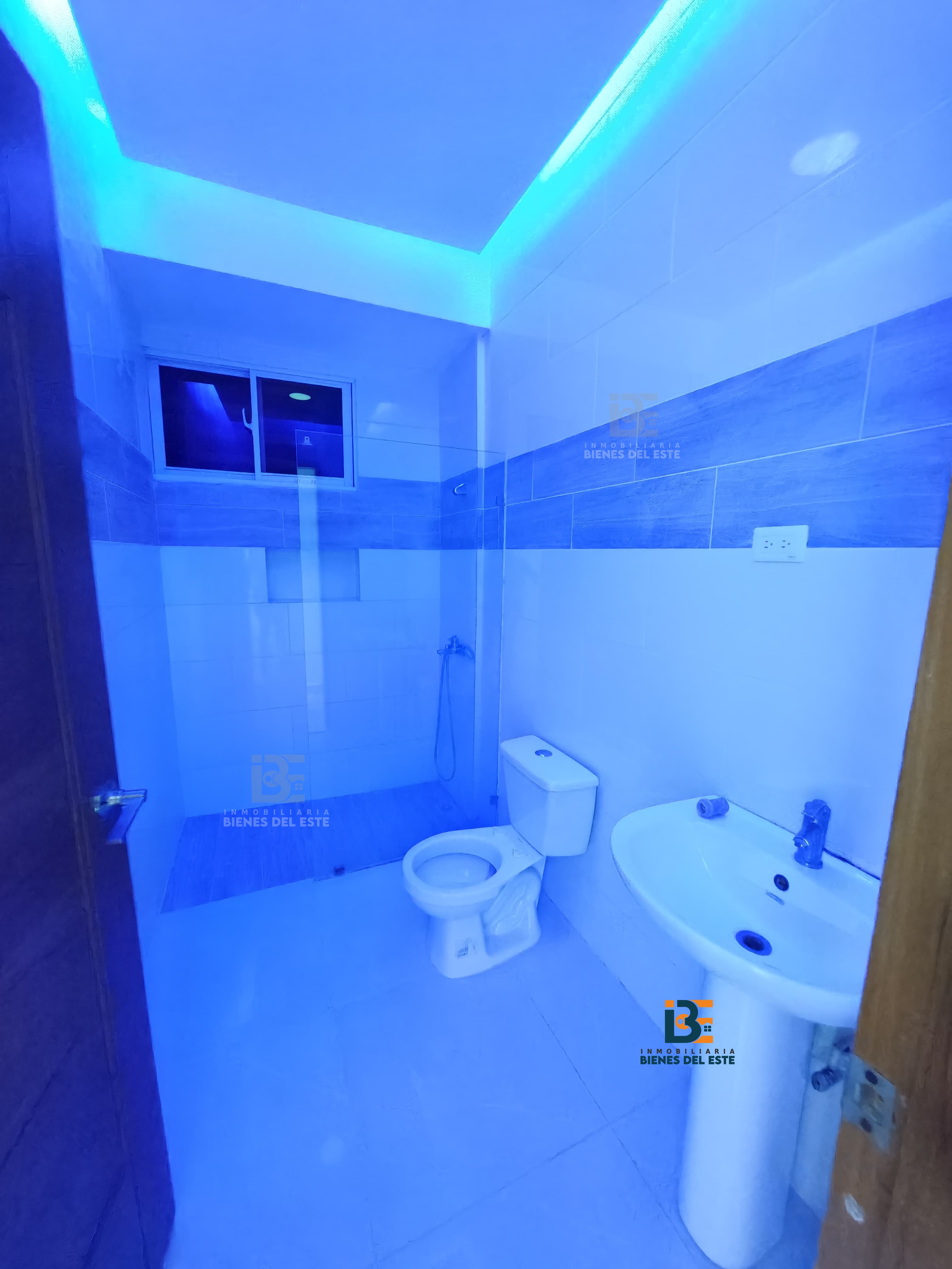 apartamentos - Se Renta Lujoso Apartamento con Tres habitaciones. 6