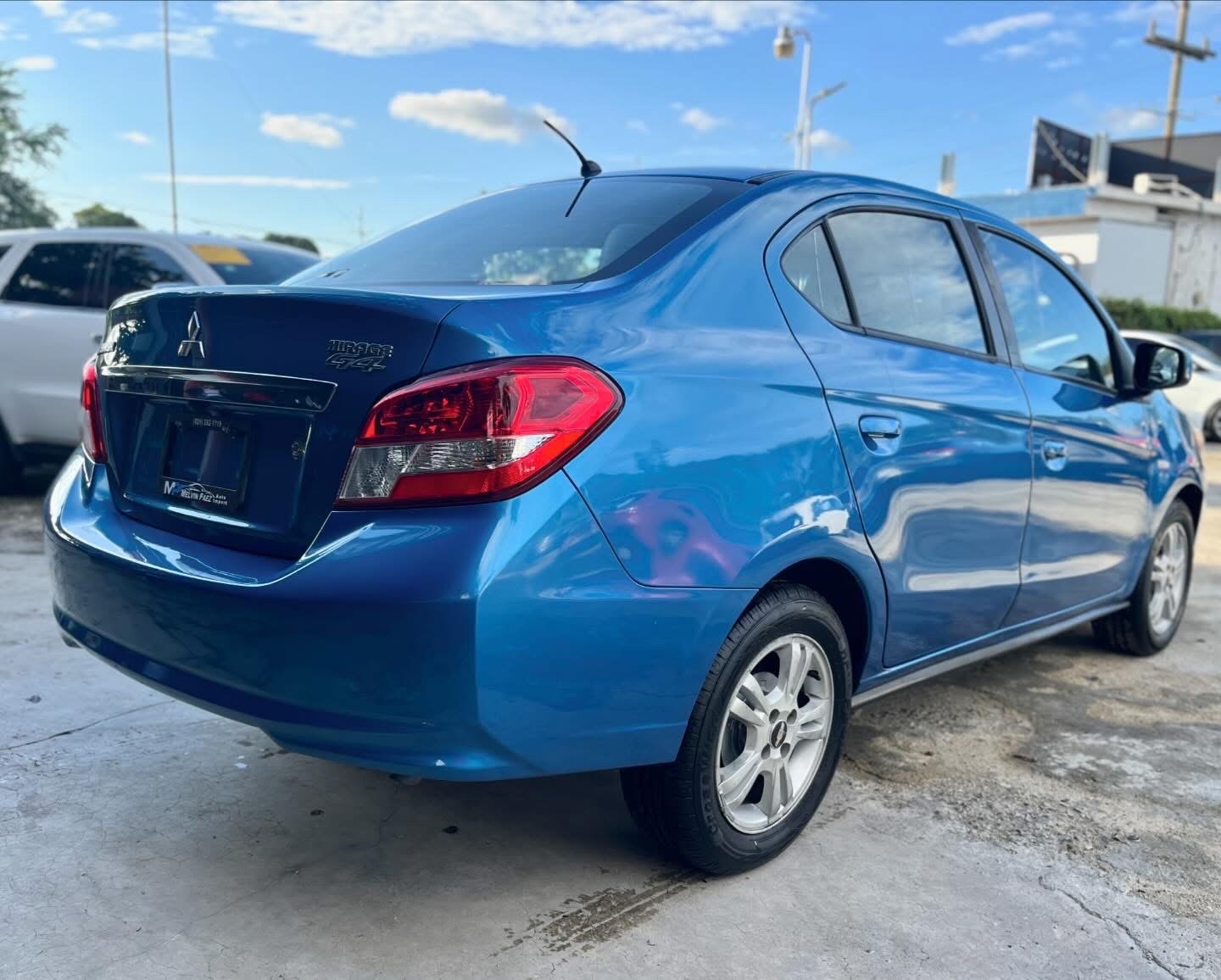 carros - Mitsubishi Mirage 2019 G4
 4