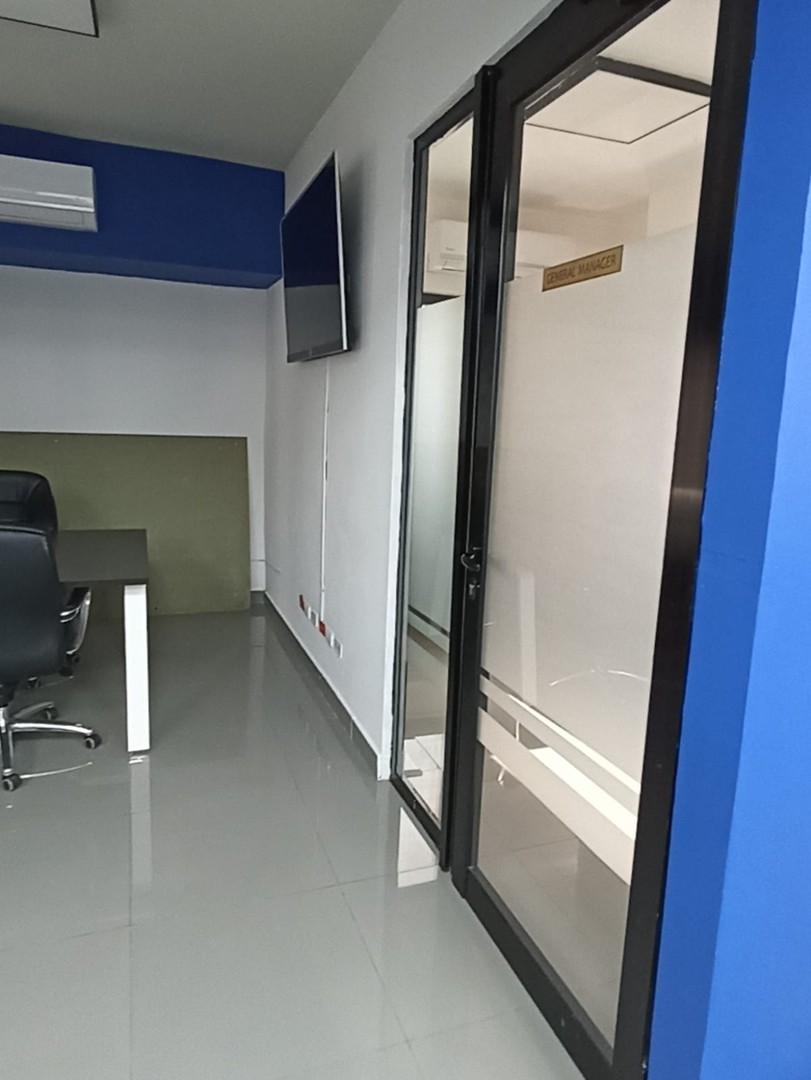 oficinas y locales comerciales - Locales de oficinas en renta en piantini  2