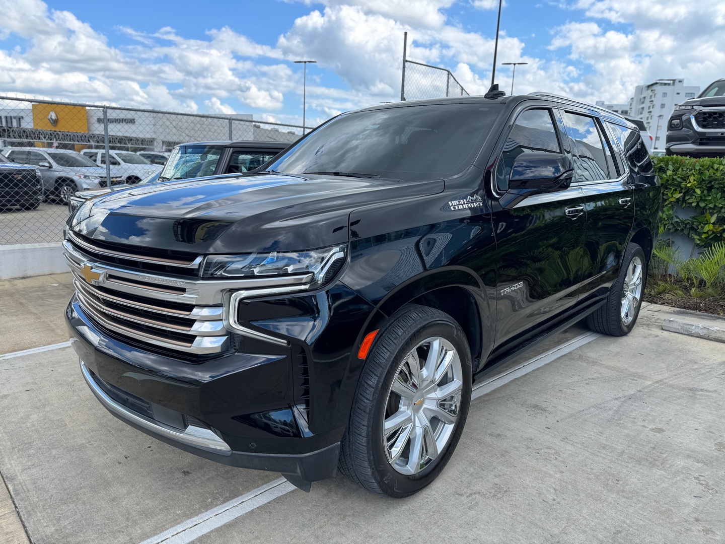 jeepetas y camionetas - Chevrolet Tahoe High Country 2022 0