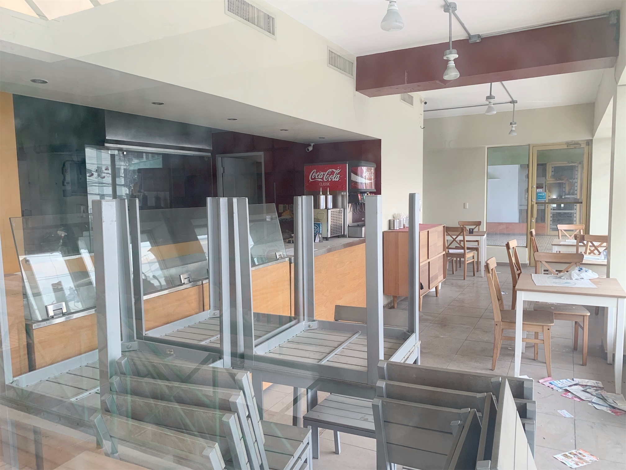 oficinas y locales comerciales - Local en Piantini  amplio 2
