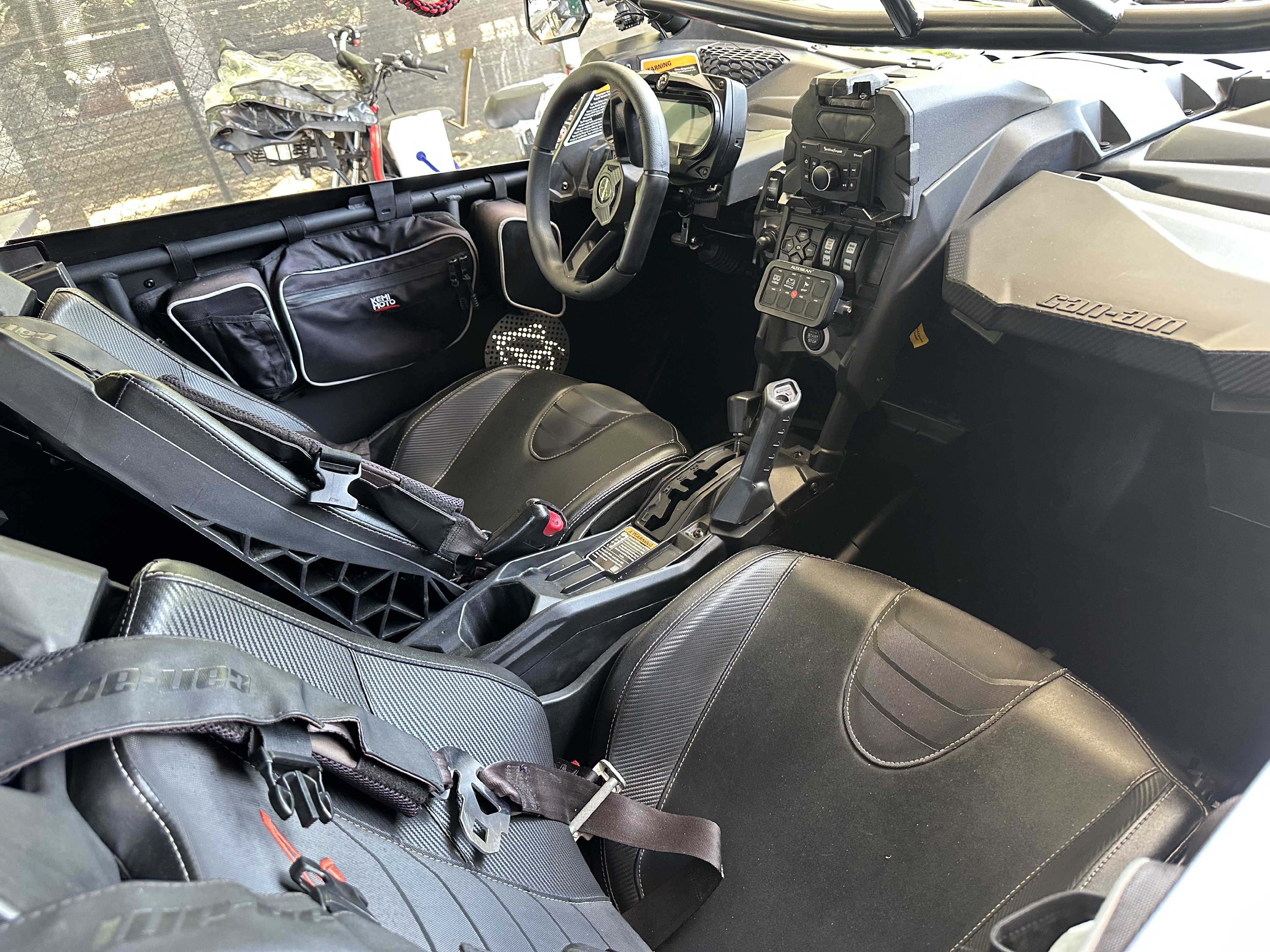 jeepetas y camionetas - con muchos accesorios extra  3