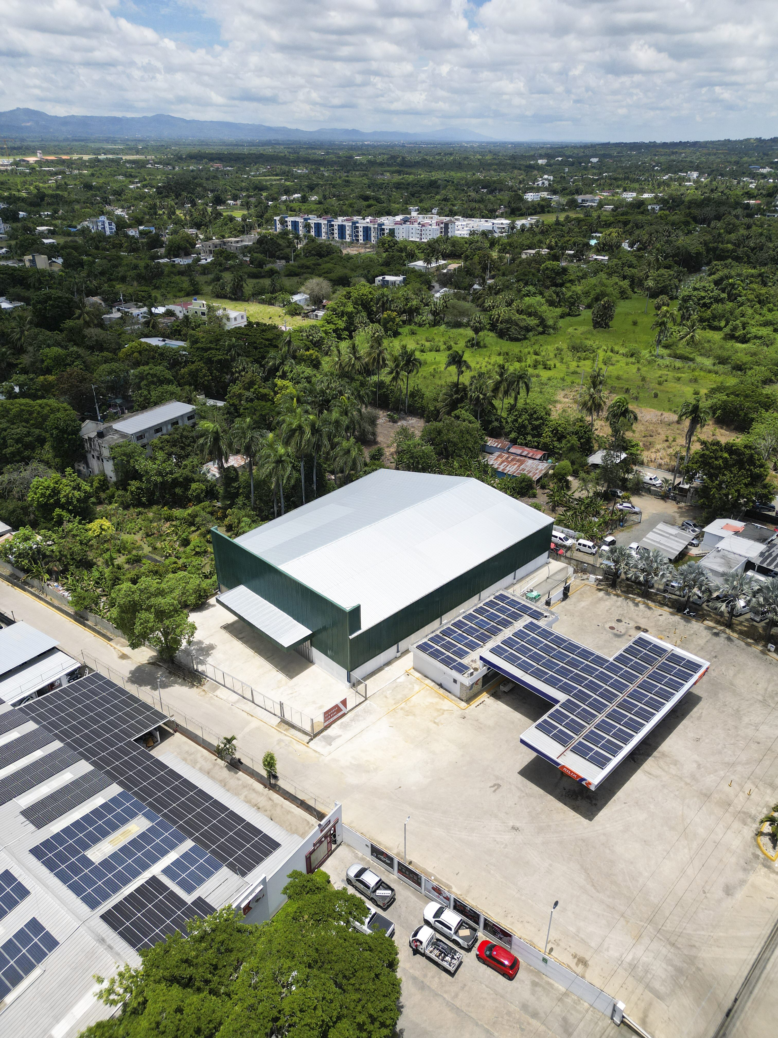 oficinas y locales comerciales - Nave Industrial en la Autopista Duarte Santiago 3