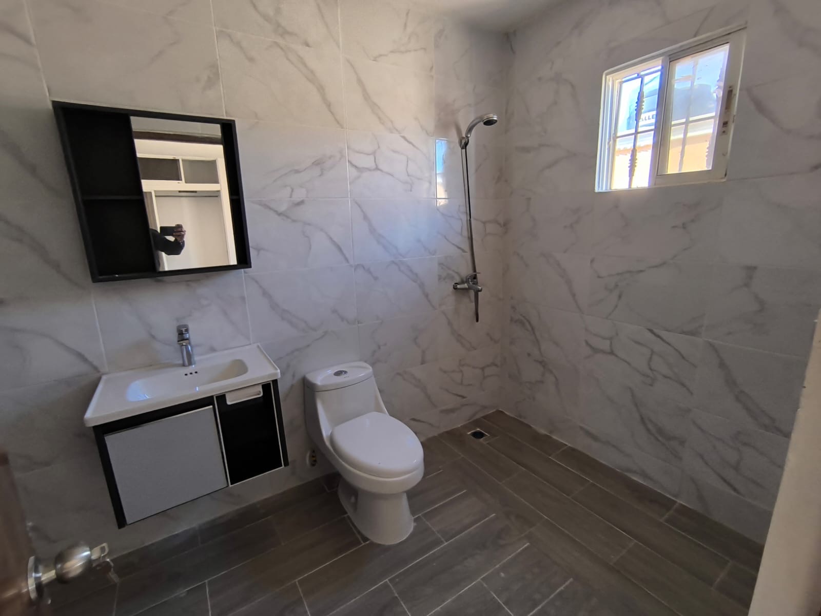 casas - venta de 2 casas en 1 en los rosales carretera mella Santo Domingo con 6 hab 9
