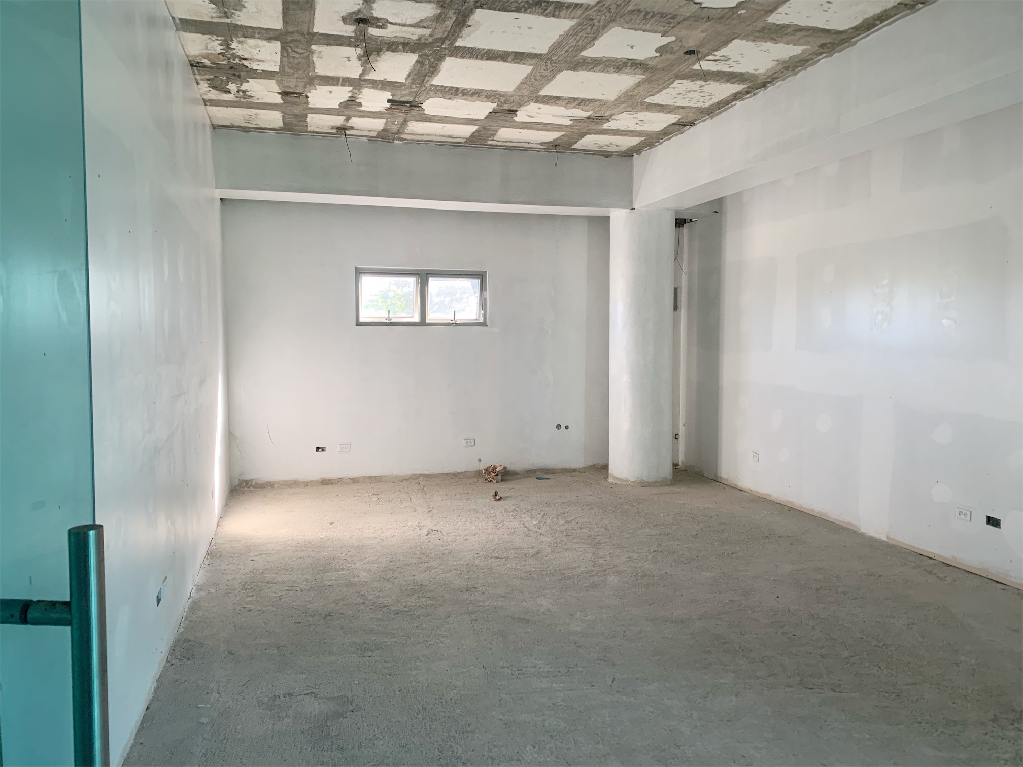oficinas y locales comerciales - Local en venta arroyo hondo 6