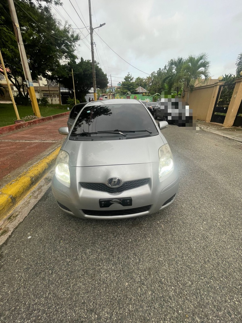 carros - Toyota Vitz 2011  0