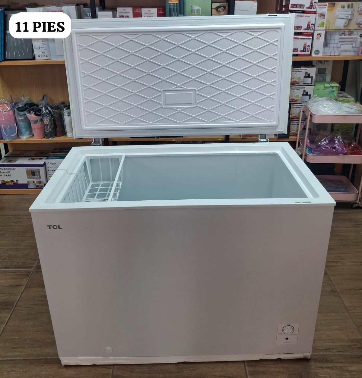 electrodomesticos - Freezer marca TCL de 11 pies cod: TCF-300Z 0