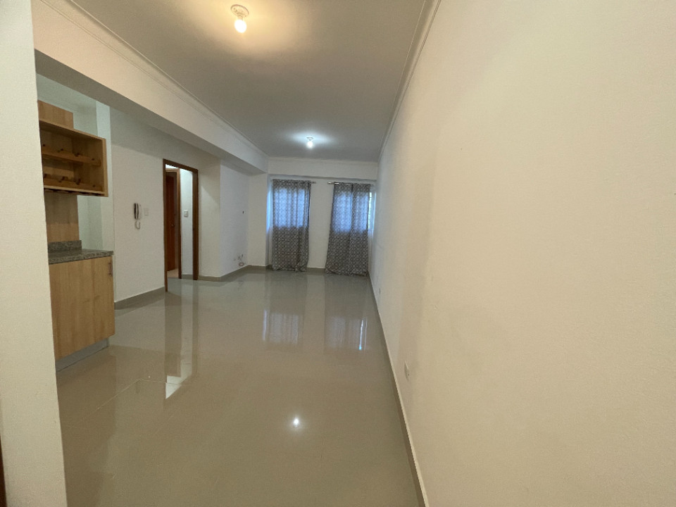 apartamentos - Vendo Apartamento 2do. Piso en Zona Universitaria 2