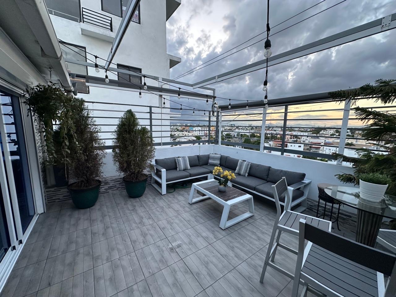 apartamentos - venta de penthouse en Julieta morarles con 319mts con piscina Distrito nacional 6