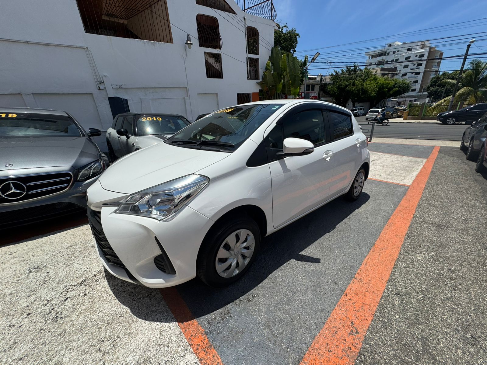carros - Toyota Vitz 2