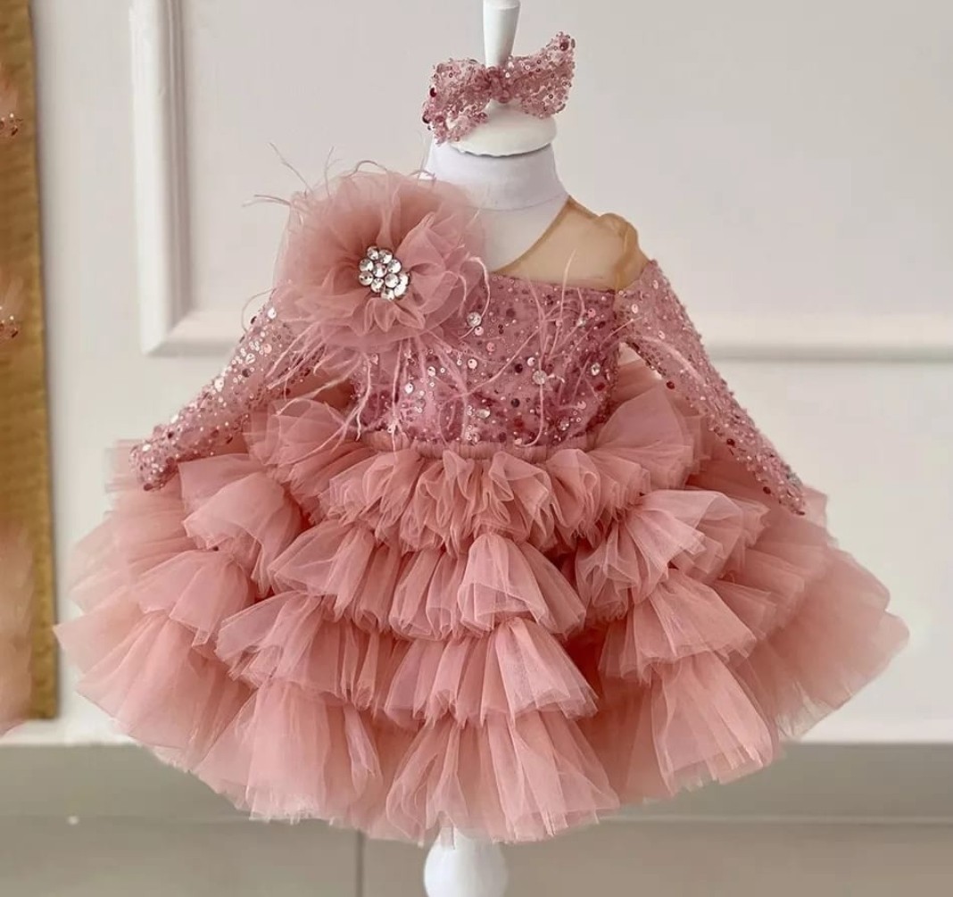 negocios en venta - hermoso vestido para Princesa de 1,2 años en Alquiler incluye fotos  2