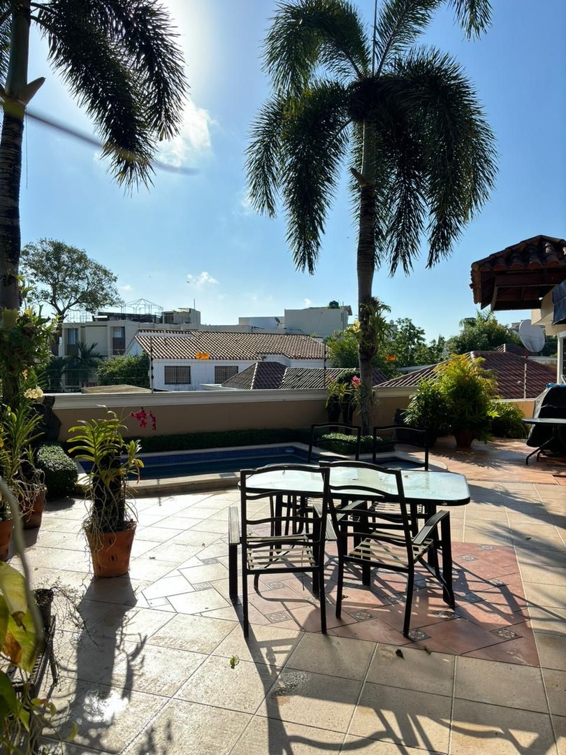 casas - Arroyo Hondo Viejo casa de 4 habitaciones patio 4 parqueos  1