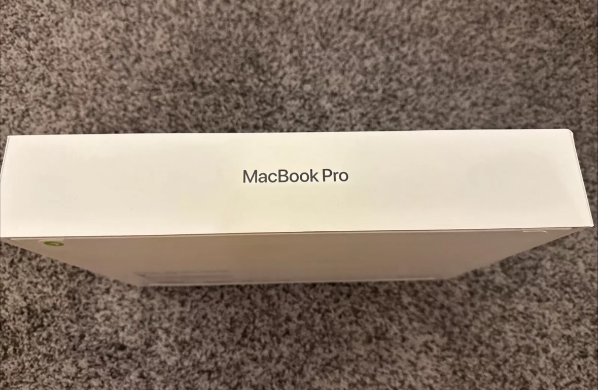 computadoras y laptops - MacBook Pro M4 14" 1TB  16GB RAM Oferta 🔥‼️ 1