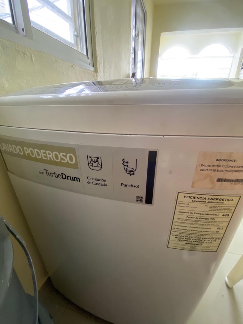 electrodomesticos - Lavadora automática LG en buenas condiciones  3
