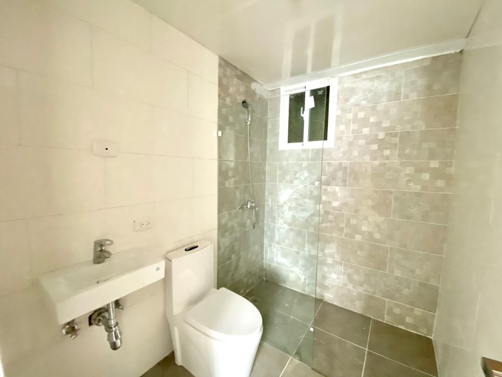 apartamentos - Apartamento con terraza en la Avenida Independencia  6