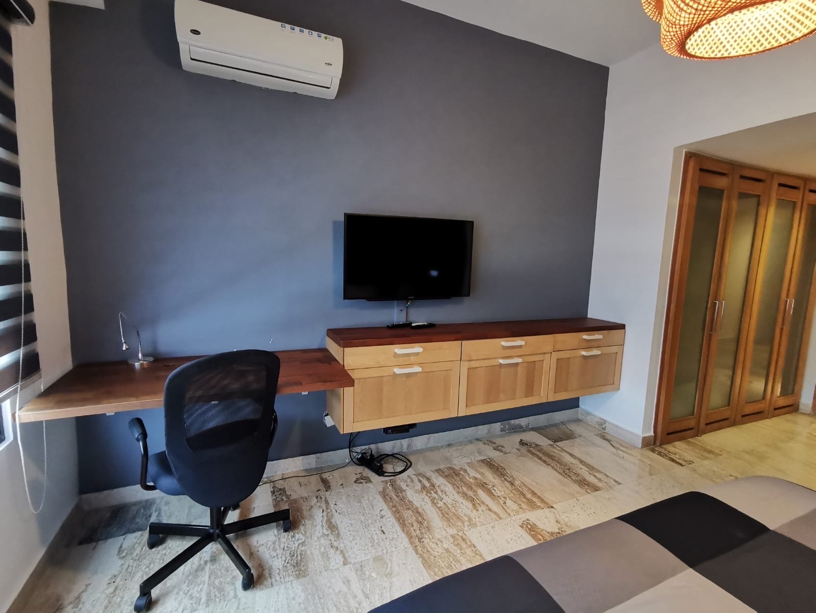 apartamentos - ALQUILER DE APARTAMENTO DE UNA HABITACIÓN AMUEBLADO FULL A PASOS DE LA CHURCHILL 6