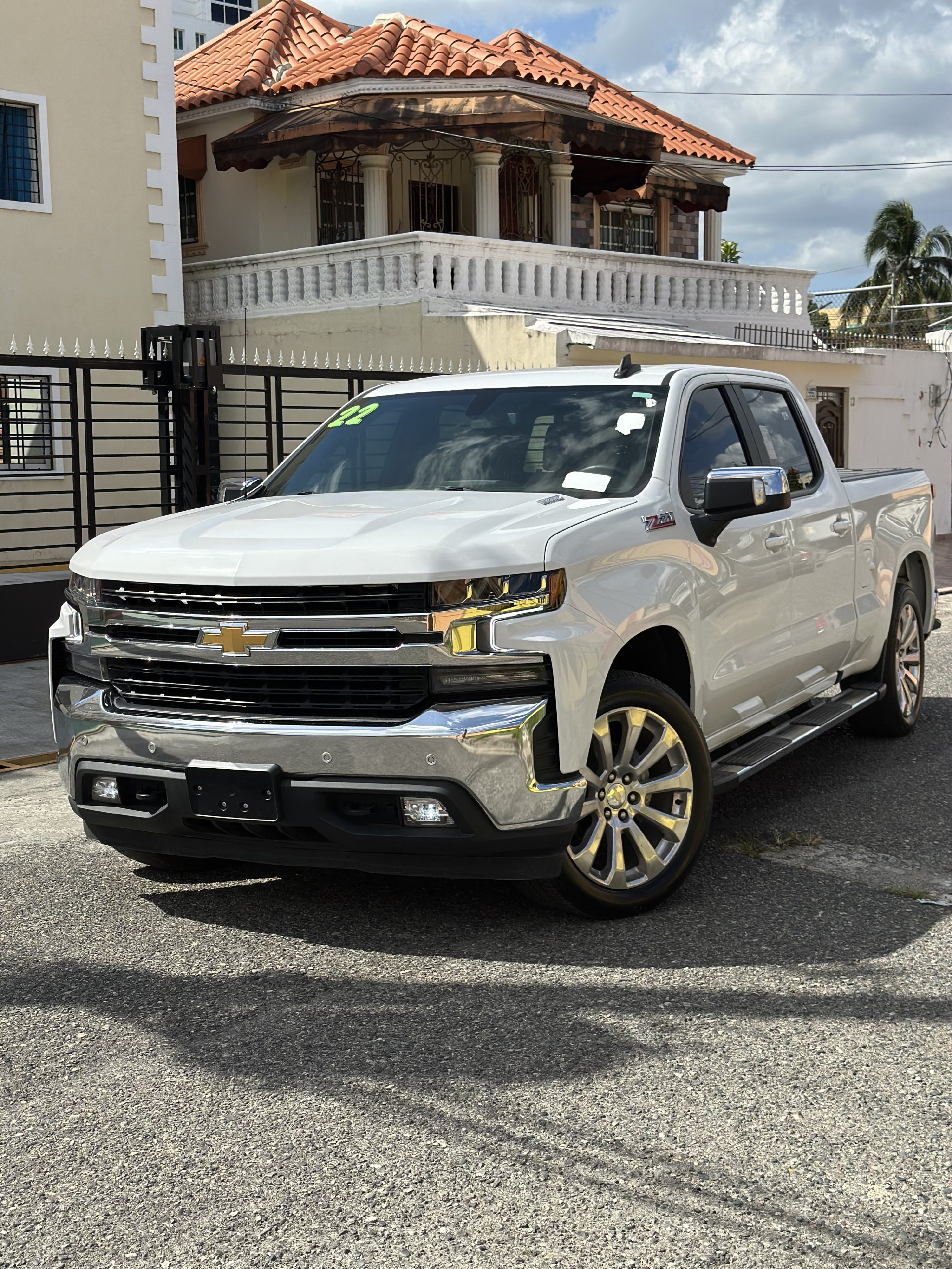 jeepetas y camionetas - CHEVROLET SILVERADO LT 1500 DURAMAX, 2022 0