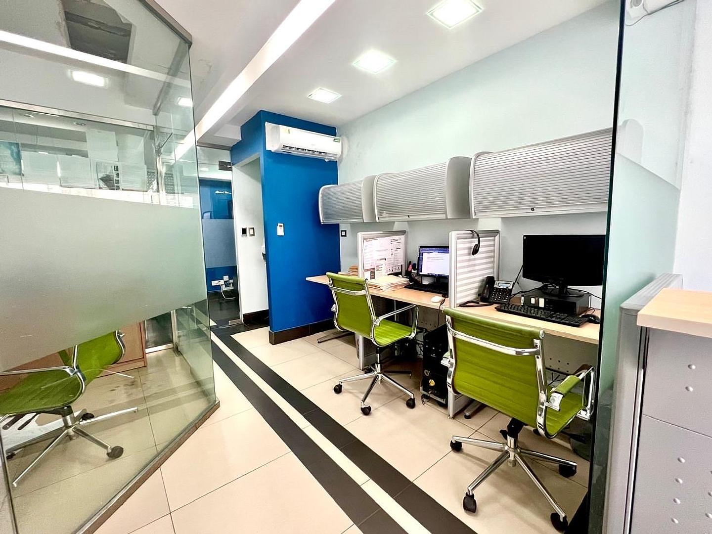 oficinas y locales comerciales - Piantini en el mismo corazón financiero Moderno y céntrico local comercial 32 m² 4
