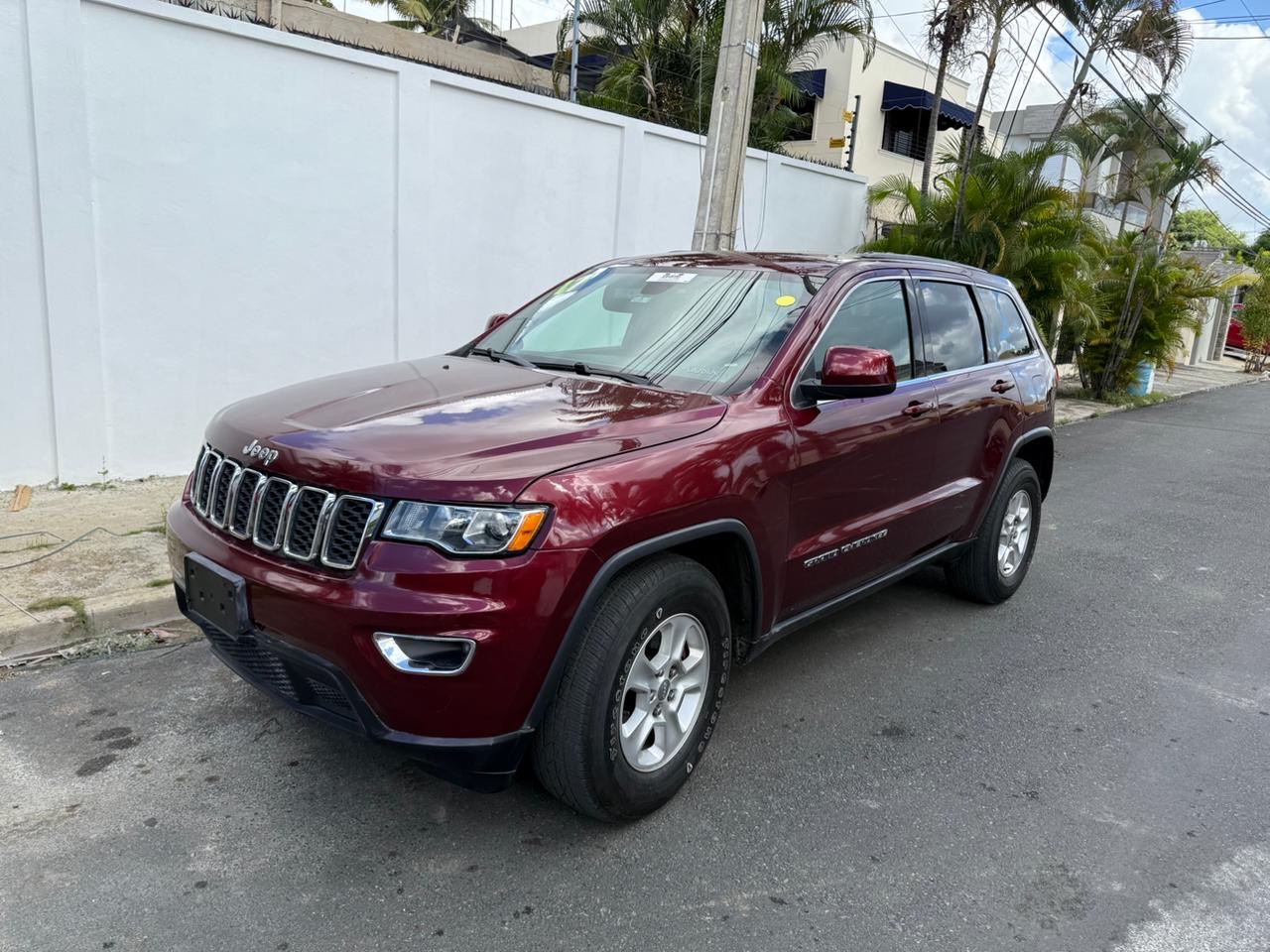 jeepetas y camionetas - Jeep Grand Cherokee 4x4 2017 LAREDO 0