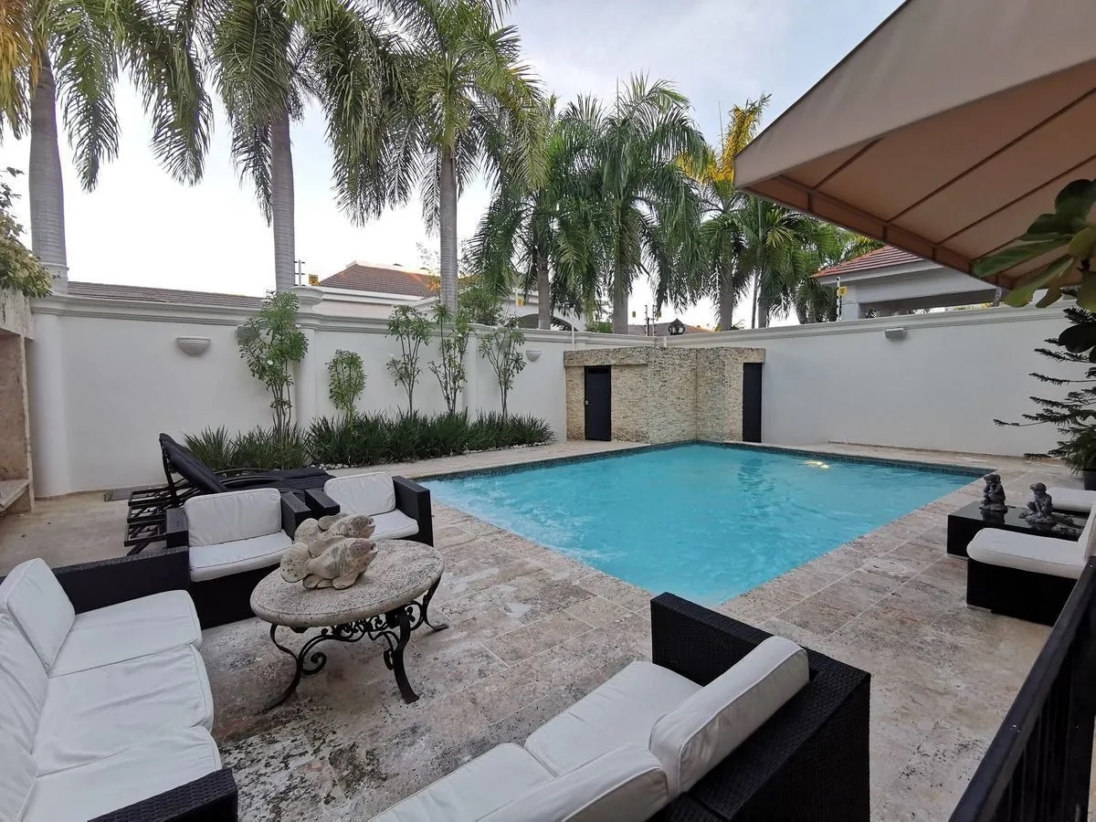 casas - Casa en Bella Vista para embajadas  5