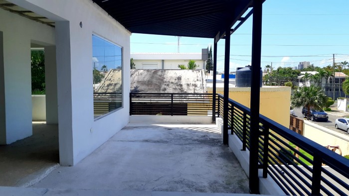 oficinas y locales comerciales - Alquiler local comercial Primer  NIVEL Los Prados 8