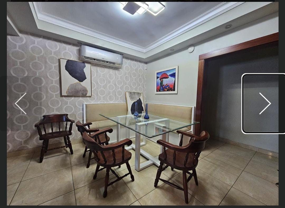 apartamentos - Vendo este amplio Penthouse en el Millón
 2