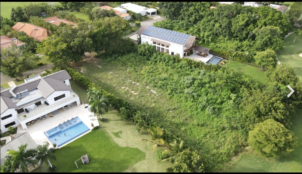 solares y terrenos - Se Vende Terreno ubicado en Metro Country Club