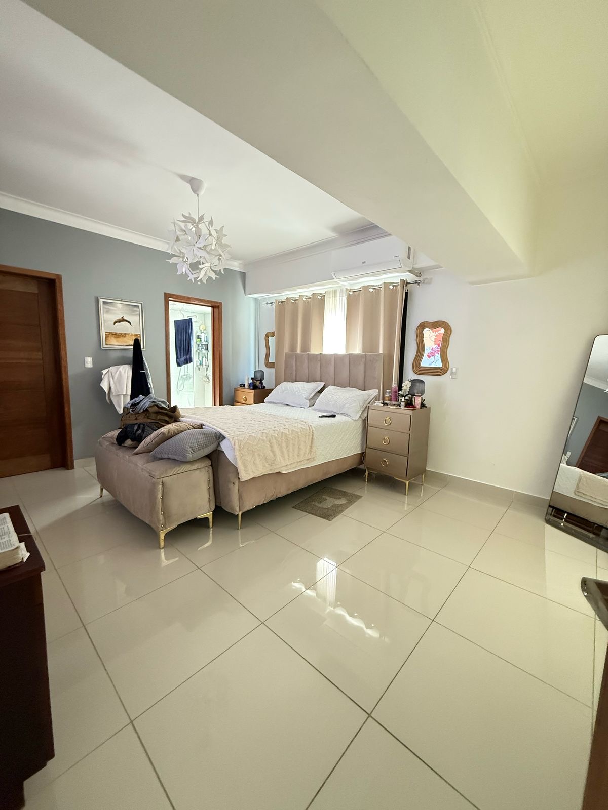 apartamentos - Vendo oh Evaristo morales tres hab con baño dos pa 9
