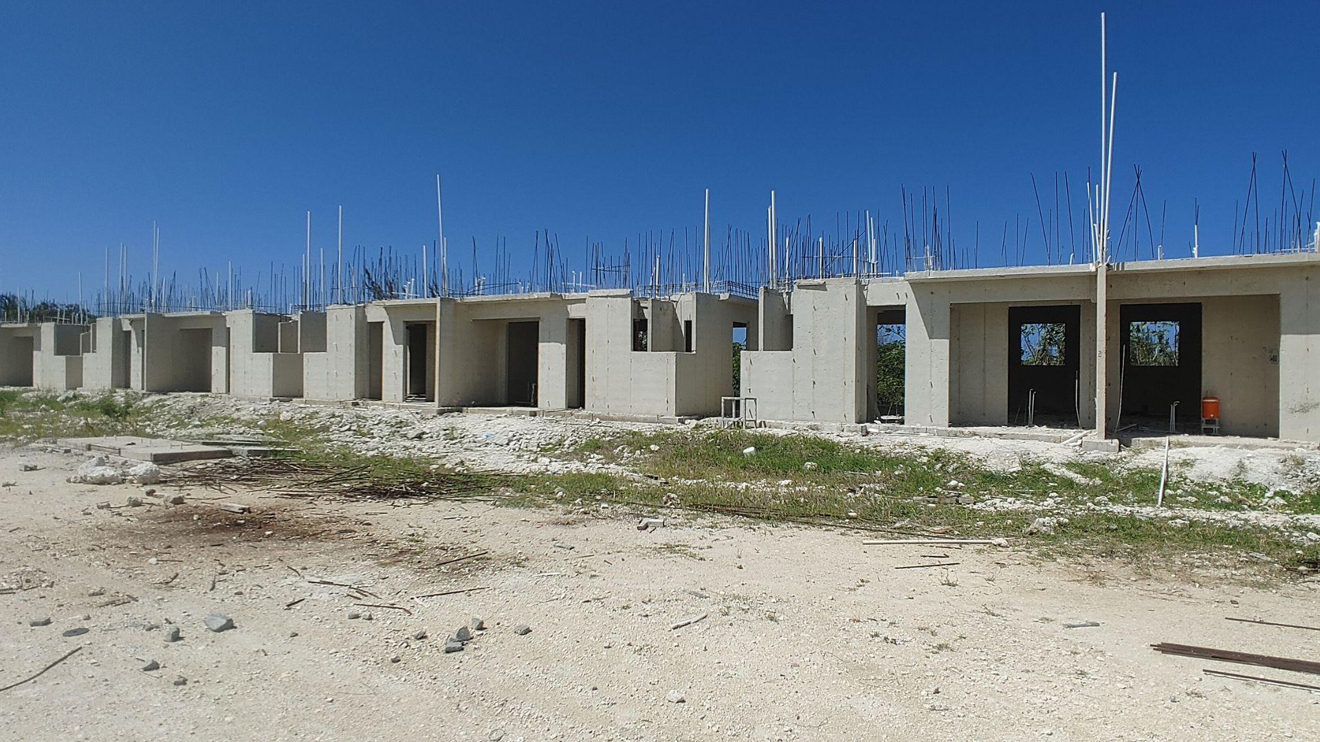 otros inmuebles - 3 Bedroom Townhouse For Sale, El Cortecito / Los Corales, Bavaro Beach 6