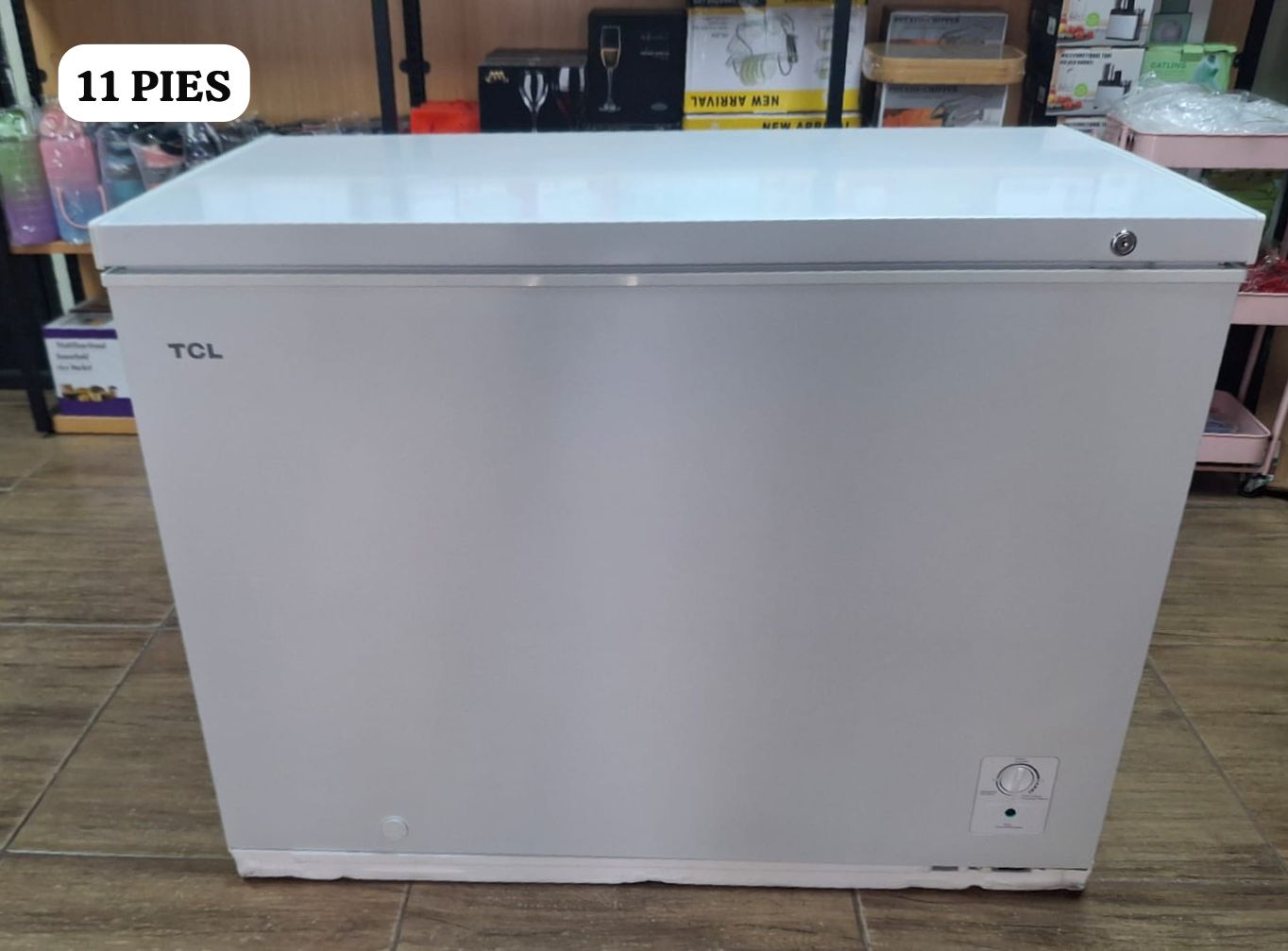 electrodomesticos - Freezer marca TCL de 11 pies cod: TCF-300Z 1