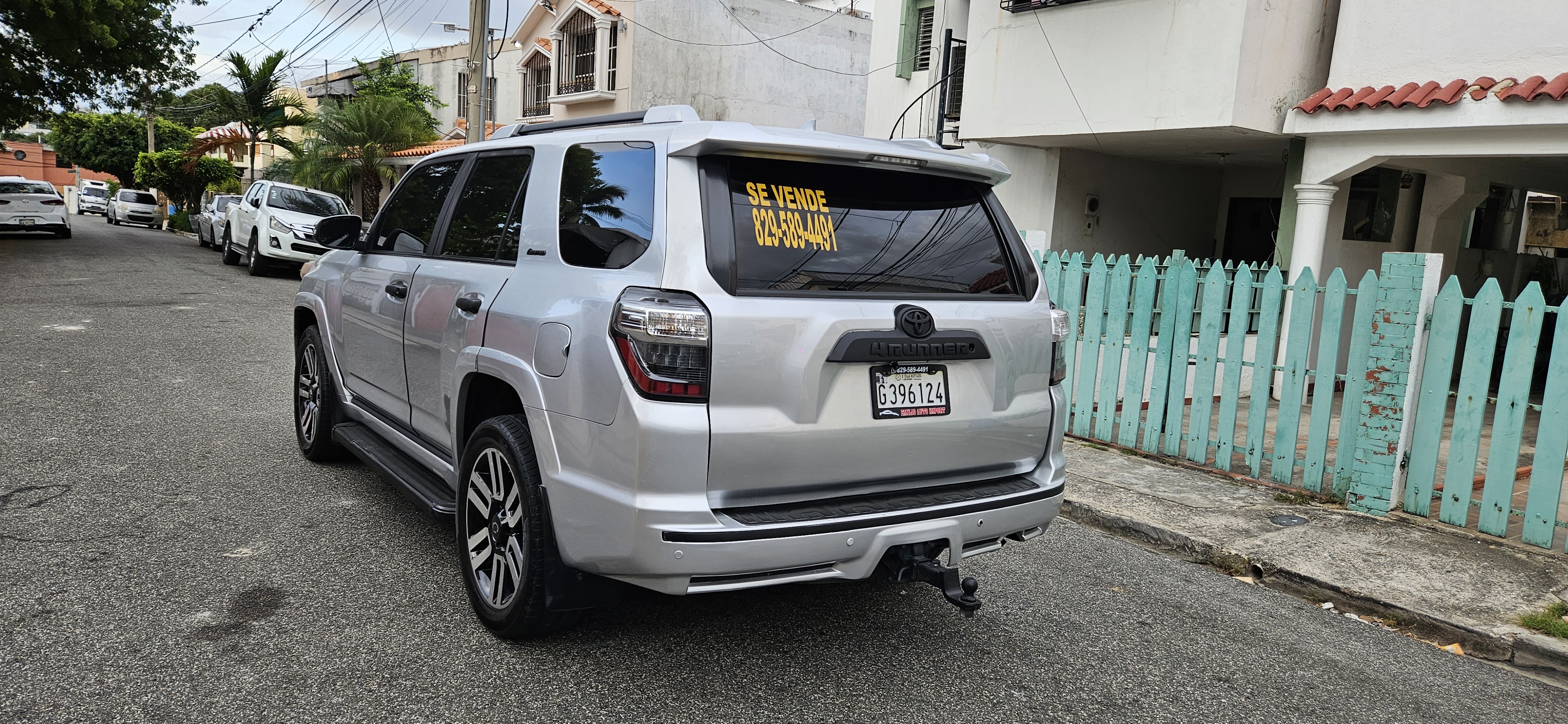 jeepetas y camionetas - Toyota 4runner 4x4 3 filas full 3
