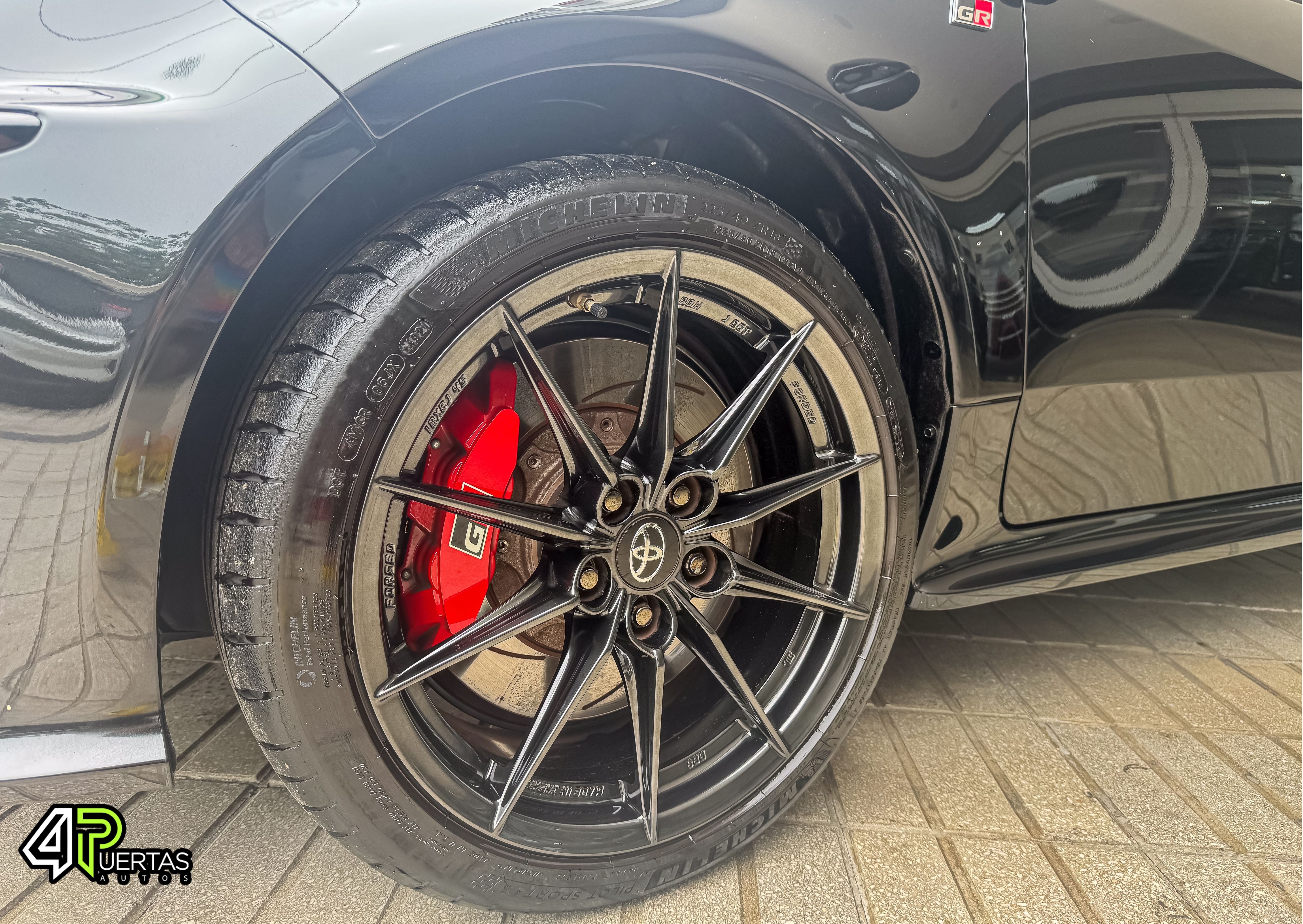 carros - TOYOTA YARIS GR 7