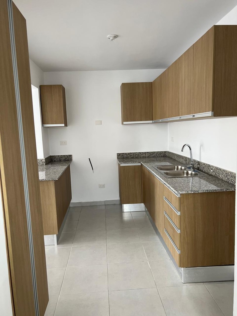 apartamentos - Vendo apartamento ubicado en Residencial Ita Esther 2 (Av. Jacobo Majluta)  3