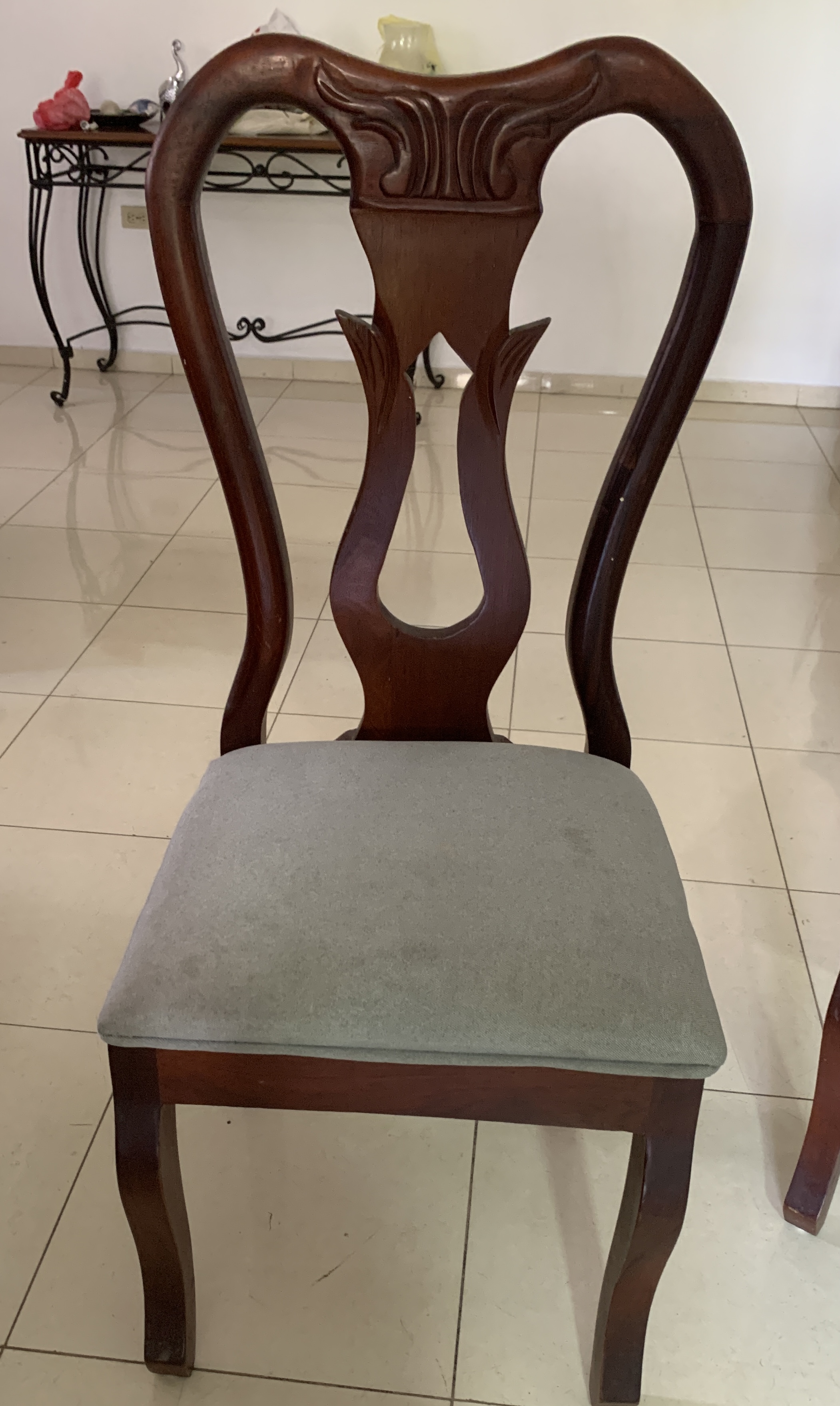muebles y colchones - Vendo Juego de Comedor en caoba  2