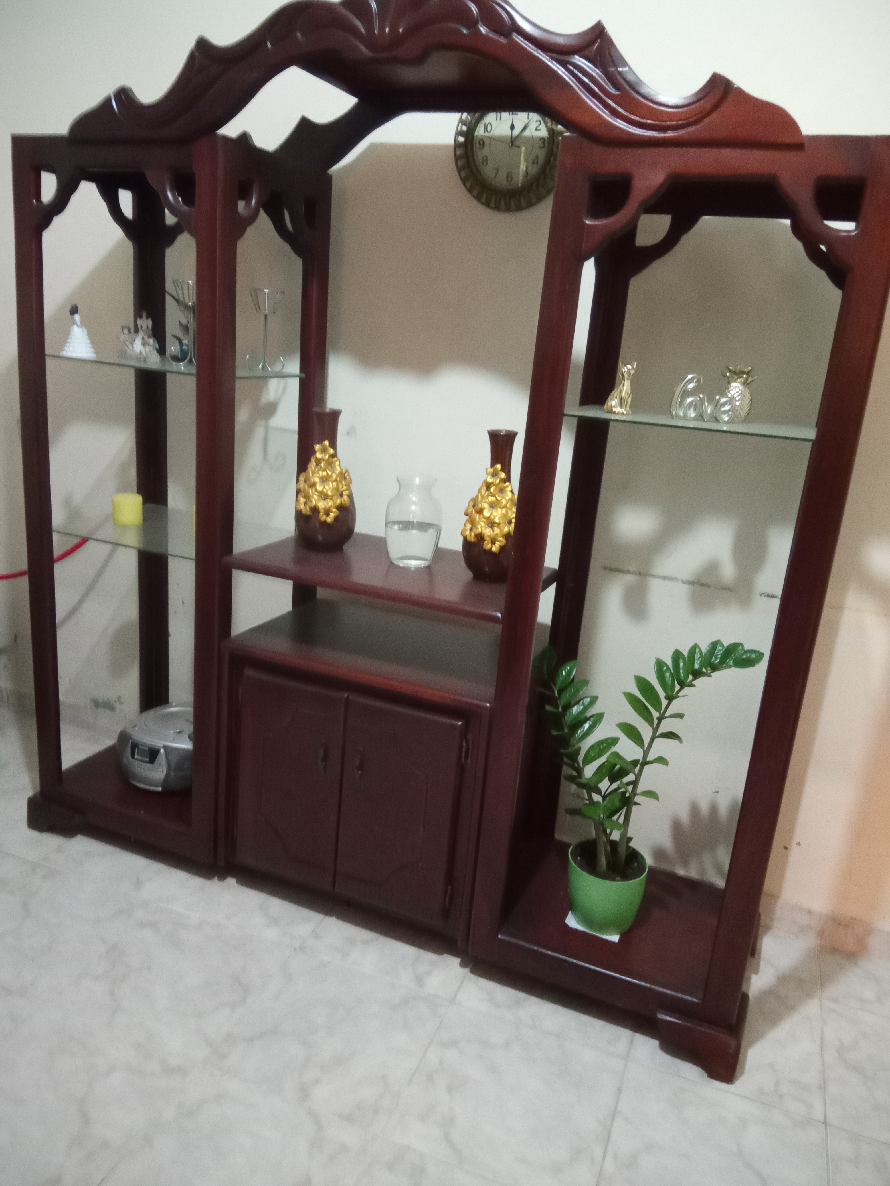 muebles y colchones - Estante en caoba 