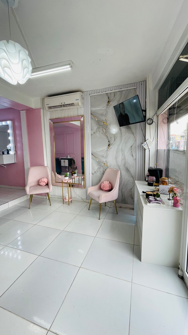 otros inmuebles - Espacio para manicurista 1
