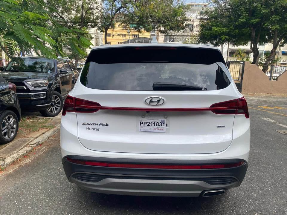 jeepetas y camionetas - Hyundai Santa Fe SE 2023 6