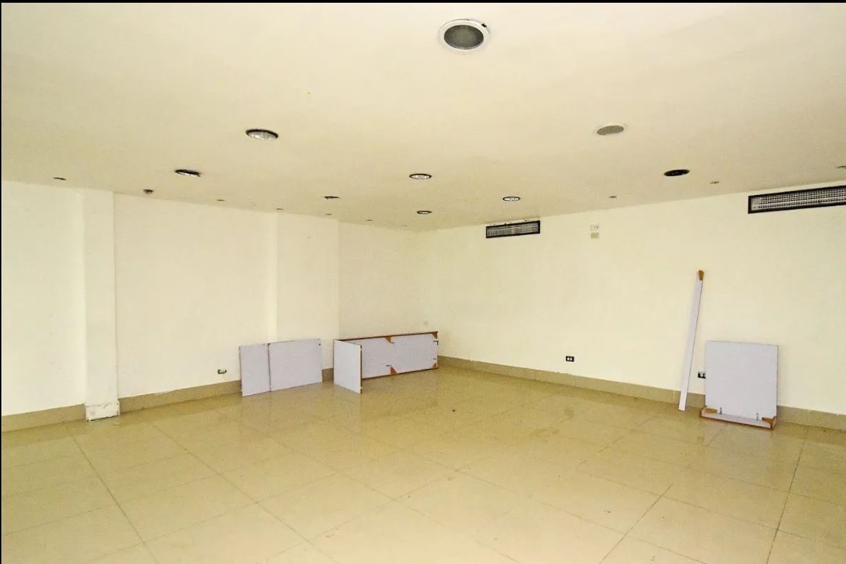 oficinas y locales comerciales - vente de local comercial  en plaza central Santo Domingo Distrito Nacional  6