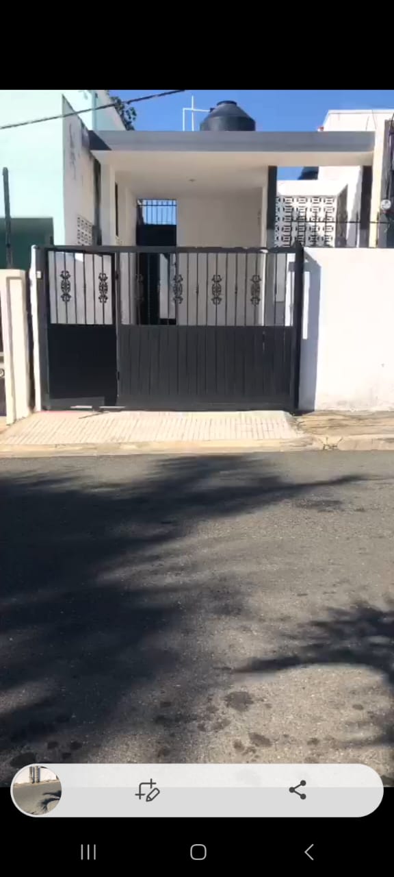 casas - Vendo casa en Avenida Independencia   2