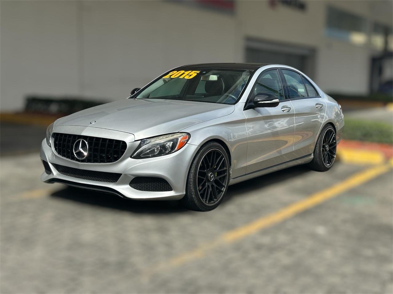 carros - Mercedes Benz C300 2015 AMG en buenas condiciones 0