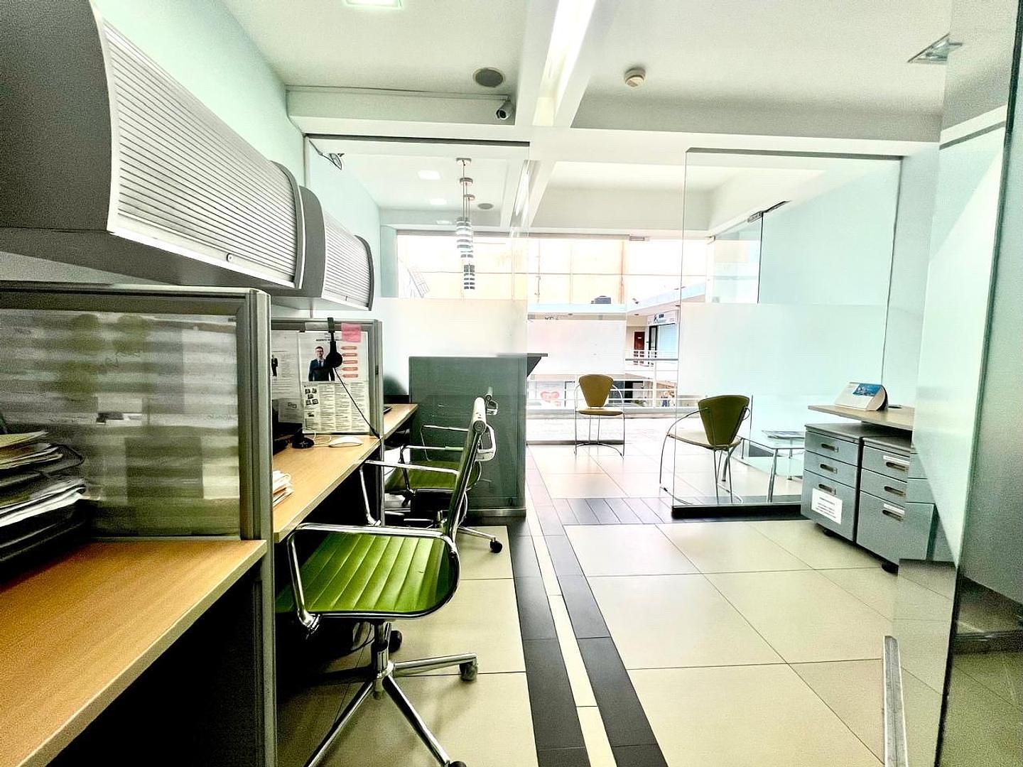 oficinas y locales comerciales - Piantini en el mismo corazón financiero Moderno y céntrico local comercial 32 m² 5