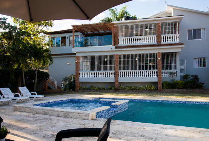 casas - Vendo villa  Vacacional ubicada en  Pedro Brand 8