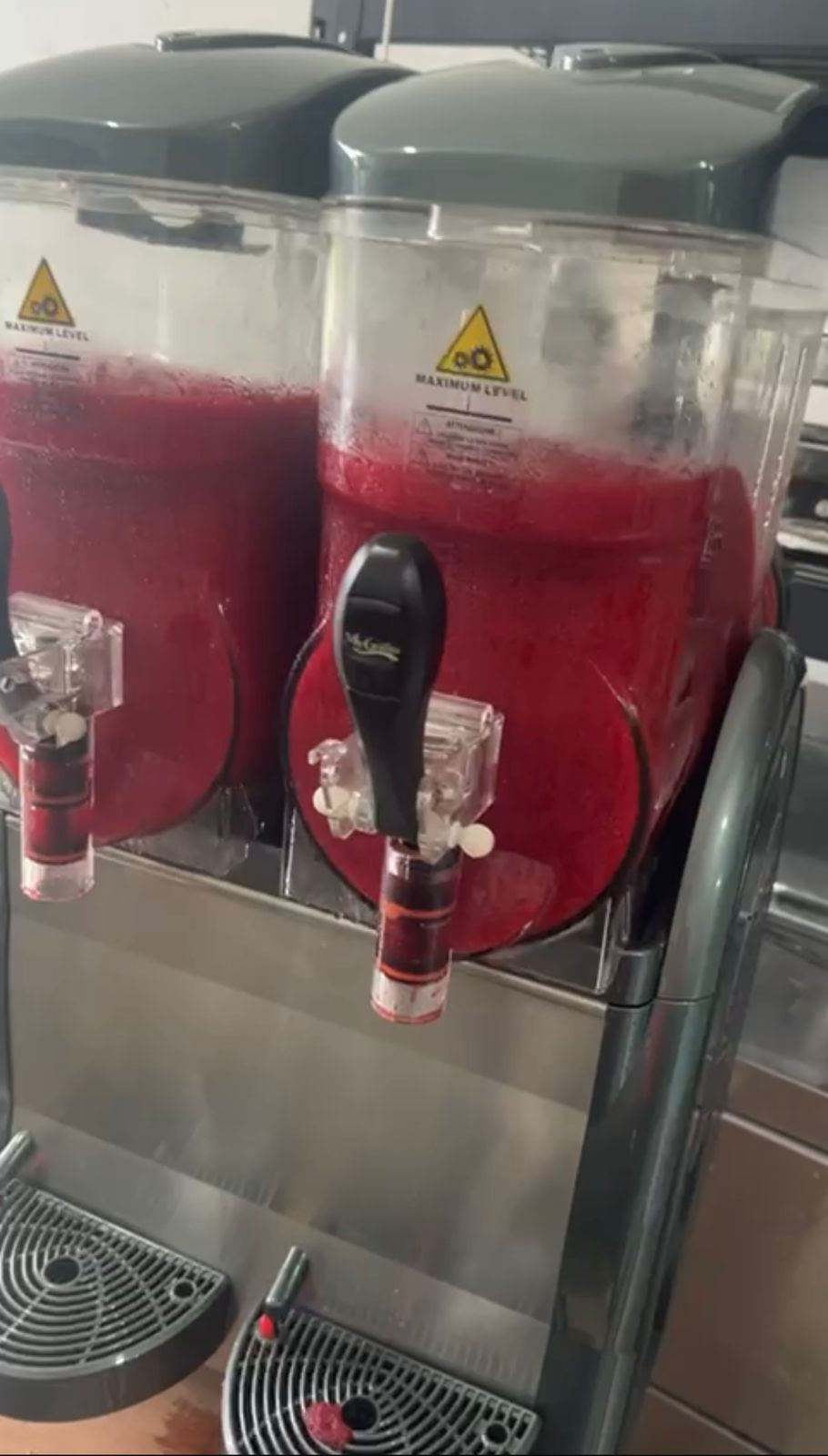 equipos profesionales - Yunyunera Granizados Jugos Frozen 2