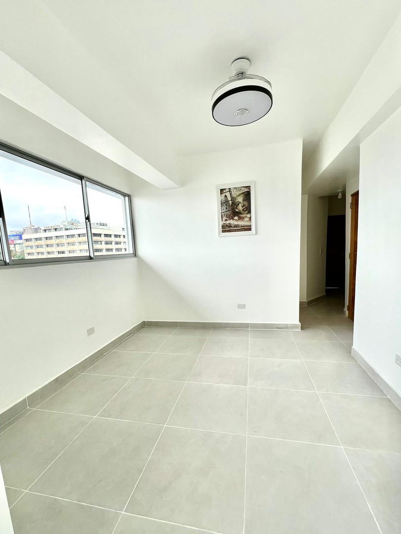 apartamentos - Apartamento con línea blanca en alquiler en la Zona Universitaria  9