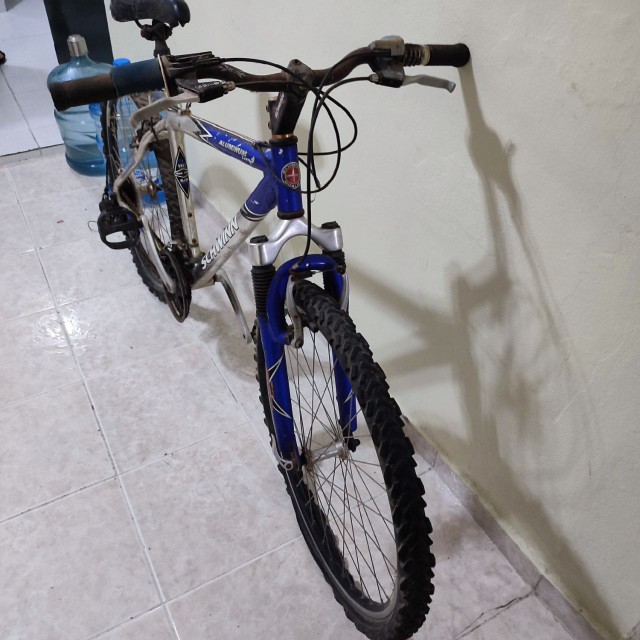 bicicletas y accesorios - Bicicleta, NEGOCIABLE!!, schwinn Aluminium 0